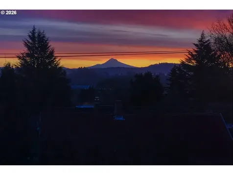 6515 S Corbett Avenue Portland OR 97239