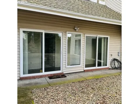 10406 NE Fargo Street Portland OR 97220