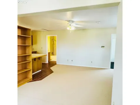 10406 NE Fargo Street Portland OR 97220