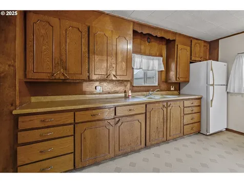 30475 Salmon River Highway Grand Ronde OR 97347