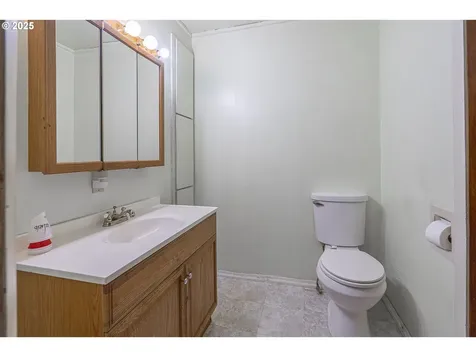 30475 Salmon River Highway Grand Ronde OR 97347