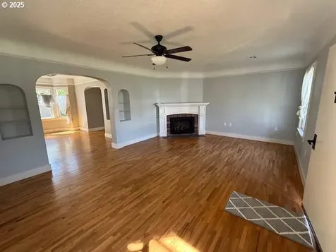 351 Juniper Street Junction City OR 97448