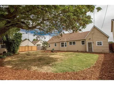 351 Juniper Street Junction City OR 97448