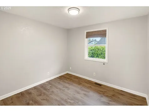 465 S 72nd Street Springfield OR 97478