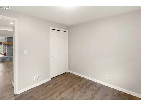 465 S 72nd Street Springfield OR 97478
