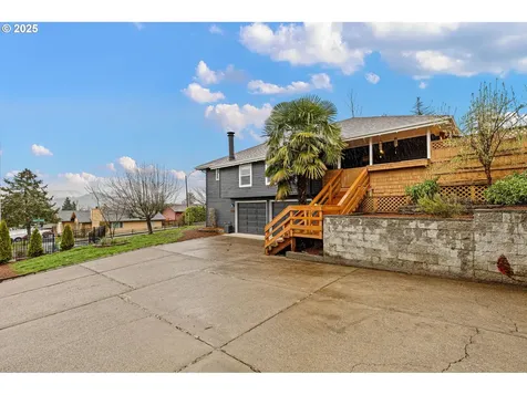 465 S 72nd Street Springfield OR 97478