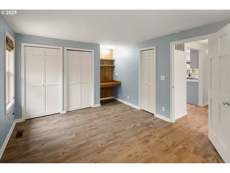 465 S 72nd Street Springfield OR 97478
