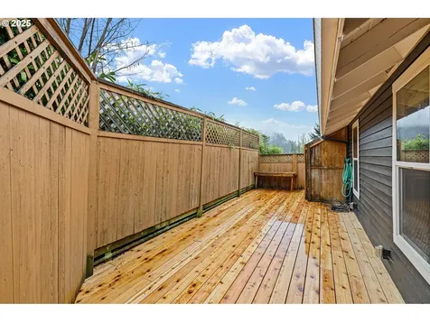 465 S 72nd Street Springfield OR 97478