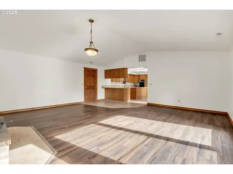 12713 SE Park Street Vancouver WA 98683