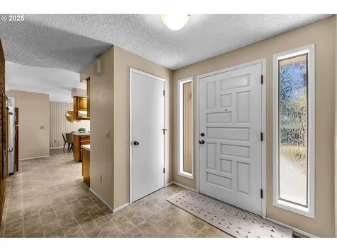 19332 NE 132nd Street Brush Prairie WA 98606