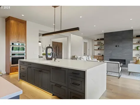 14410 Uplands Drive Lake Oswego OR 97034