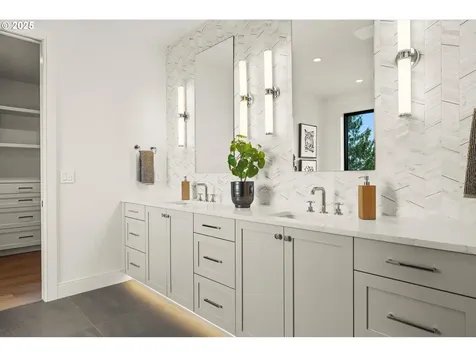 14410 Uplands Drive Lake Oswego OR 97034
