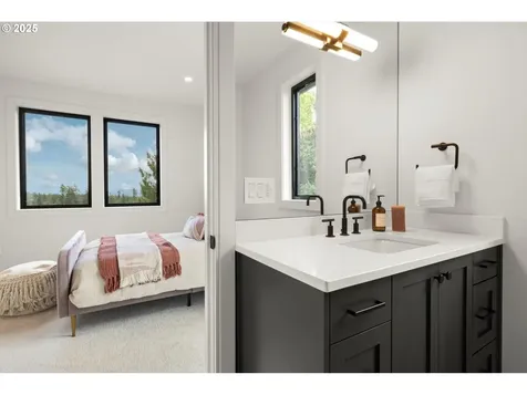 14410 Uplands Drive Lake Oswego OR 97034