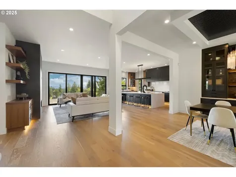 14410 Uplands Drive Lake Oswego OR 97034