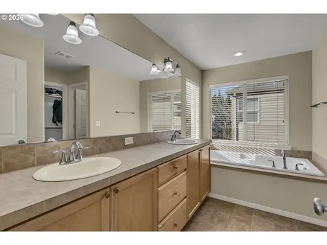 1093 SE Wenlock Avenue Hillsboro OR 97123