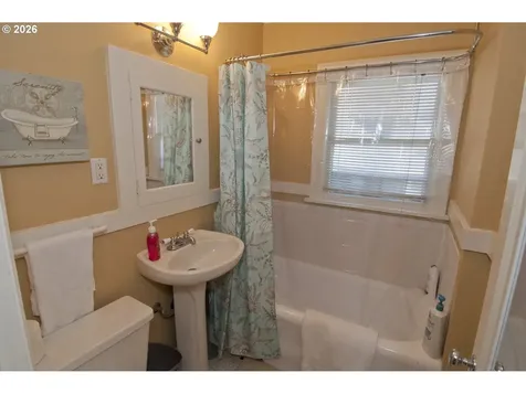 2356 NW Westover Road Portland OR 97210