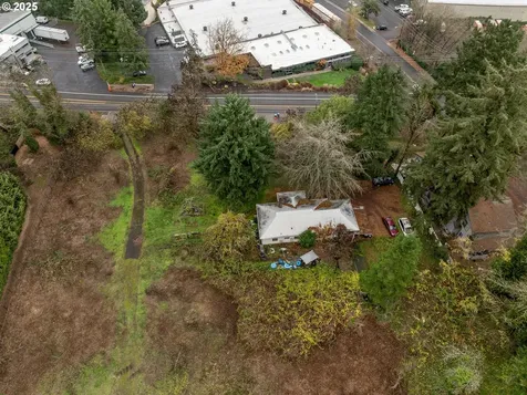 9833 SE 17th Avenue Milwaukie OR 97222