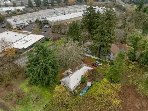 9833 SE 17th Avenue Milwaukie OR 97222