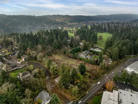9833 SE 17th Avenue Milwaukie OR 97222