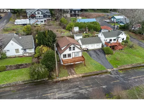 403 NW Roselawn Street Stevenson WA 98648