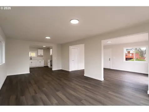 403 NW Roselawn Street Stevenson WA 98648