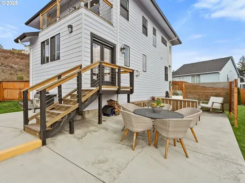 1885 N 23rd Street Washougal WA 98671