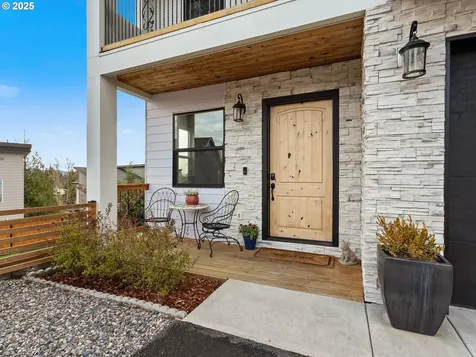 1885 N 23rd Street Washougal WA 98671
