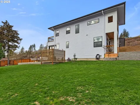 1885 N 23rd Street Washougal WA 98671