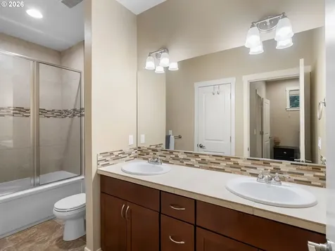 11352 SW Hallmark Terrace Tigard OR 97223