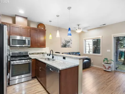 11352 SW Hallmark Terrace Tigard OR 97223