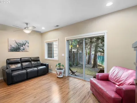 11352 SW Hallmark Terrace Tigard OR 97223