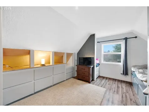 352 NE Polk Station Road Dallas OR 97338