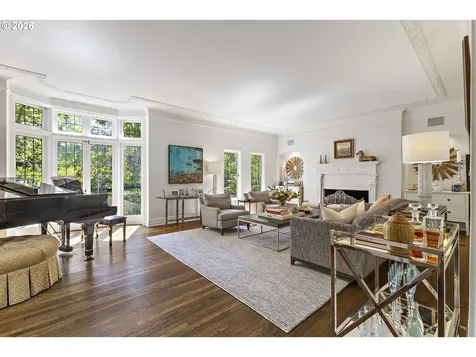 1905 S Greenwood Road Portland OR 97219