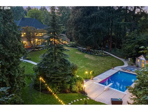 1905 S Greenwood Road Portland OR 97219