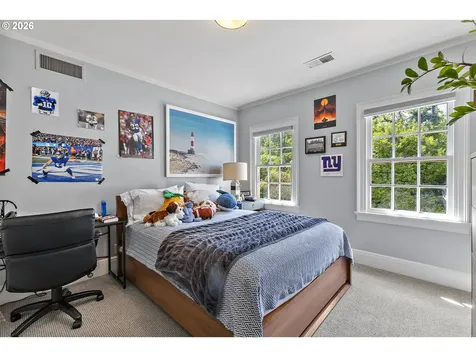 1905 S Greenwood Road Portland OR 97219