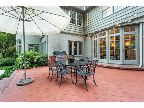1905 S Greenwood Road Portland OR 97219