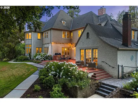 1905 S Greenwood Road Portland OR 97219