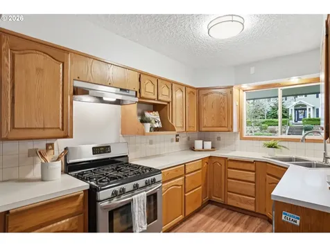 1325 NW 9th Street Gresham OR 97030