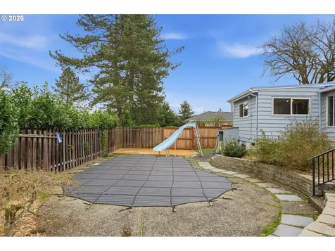 1325 NW 9th Street Gresham OR 97030