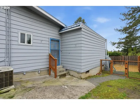 1325 NW 9th Street Gresham OR 97030