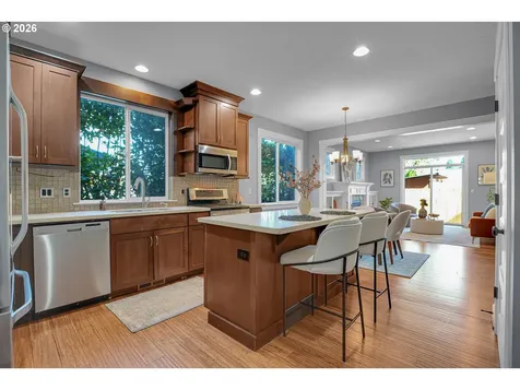 4214 NE 81st Avenue Portland OR 97218