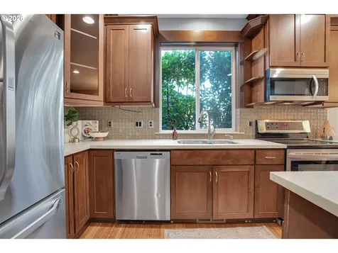 4214 NE 81st Avenue Portland OR 97218