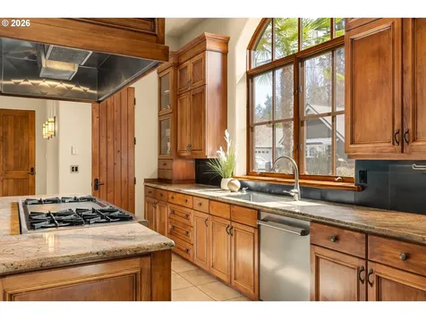 811 NE Brennan Lane Hillsboro OR 97124