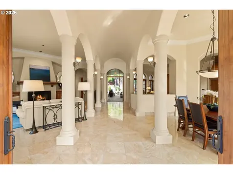 811 NE Brennan Lane Hillsboro OR 97124