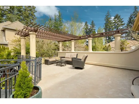 811 NE Brennan Lane Hillsboro OR 97124