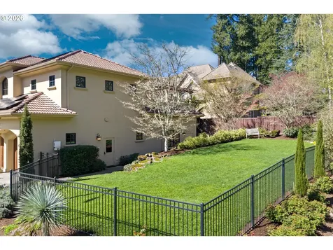 811 NE Brennan Lane Hillsboro OR 97124