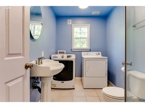667 Kamapheema Place Eugene OR 97405
