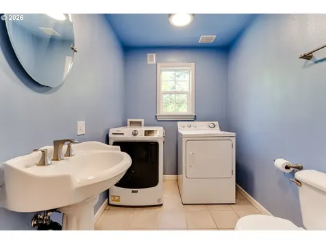 667 Kamapheema Place Eugene OR 97405