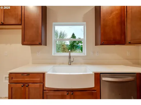 1423 45th Avenue Sweet Home OR 97386