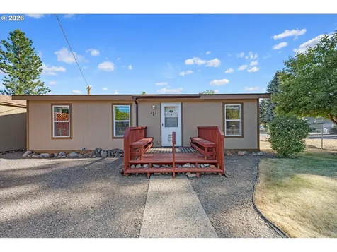 261 1st Street Prairie City OR 97869